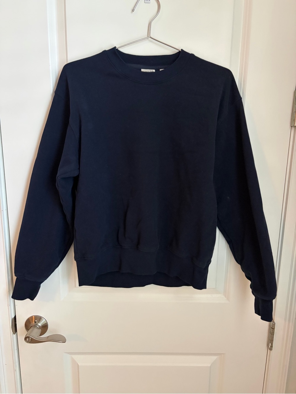 Aritzia Men's Navy Crewneck Sweatshirt